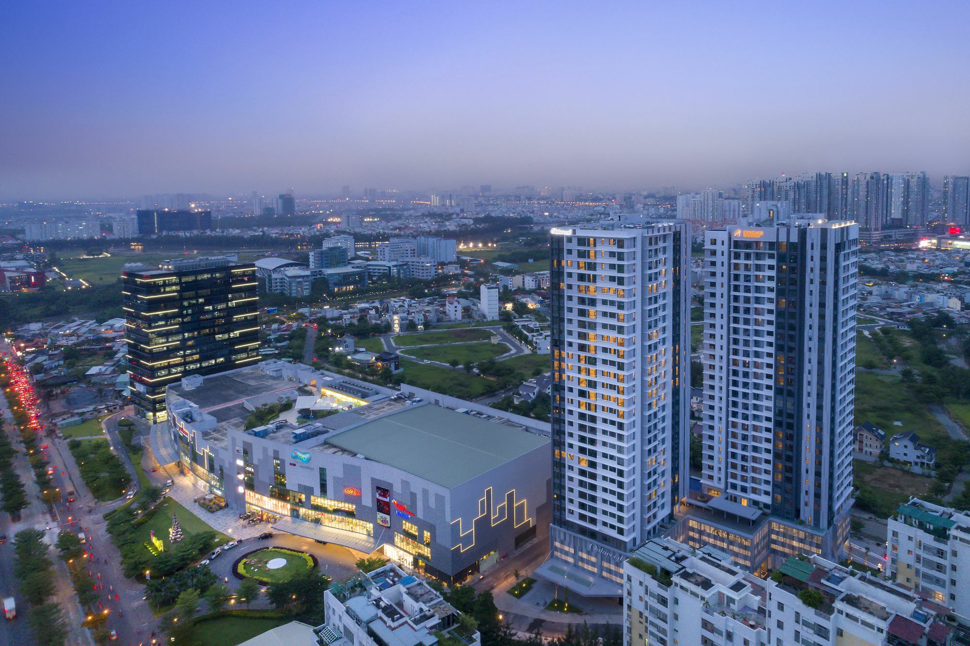 Oakwood Residence Saigon Ho Chi Minh City Exterior photo